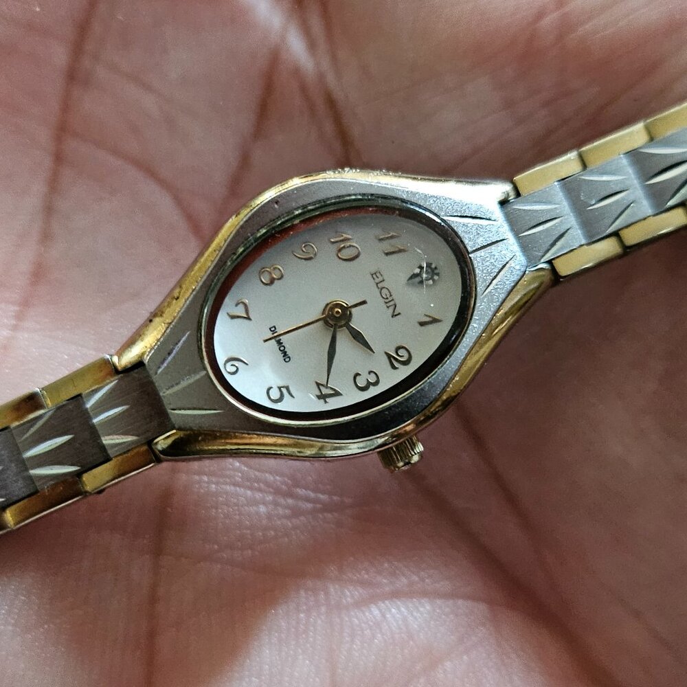 Elgin Women Wristwatch Silver/Gold 19mm Quartz Analog Wrist Watch
